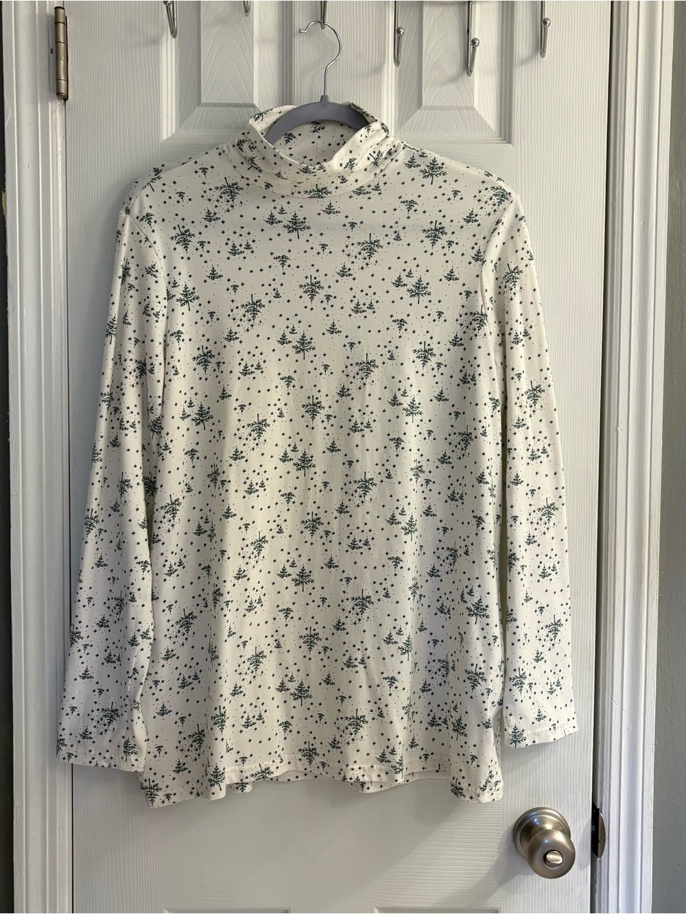 White Stag Women's XL (16-18) Mock Neck Turtleneck Top Winter Tree Snowflake.